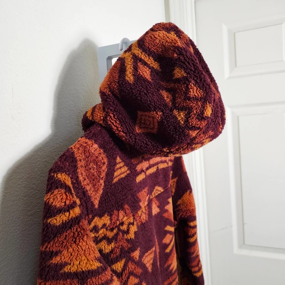 THE NORTH FACE Women's Campshire Pullover Hoodie Deep Garnet Red Geo Print Sz S - Picture 3 of 13